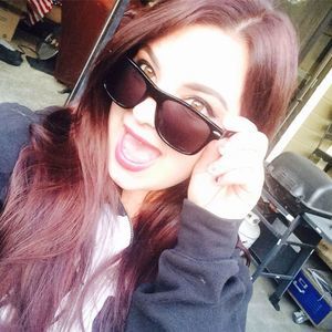 Meet your Posher, Cassie