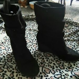 Cute black boots