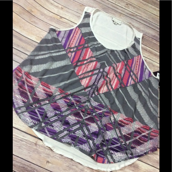 🎊hp 🎊Ava and viv high low tank - Picture 2 of 2