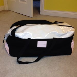 NWOT Victoria's Secret duffel