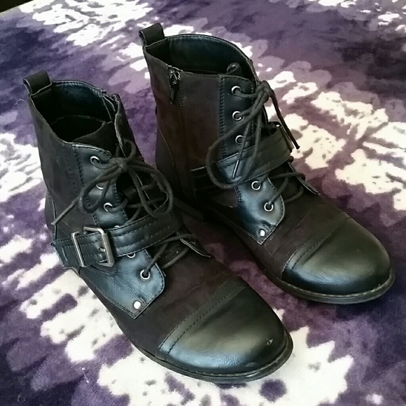 Tilly's boots