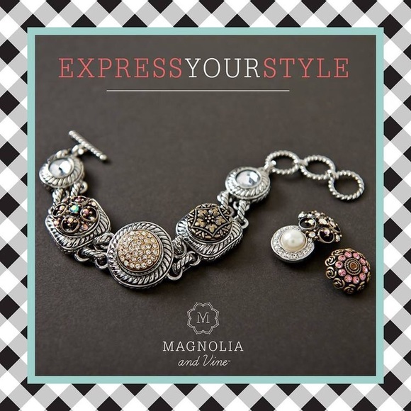 Magnolia&Vinehttp://www.mymagnoliaandvine.com/3421