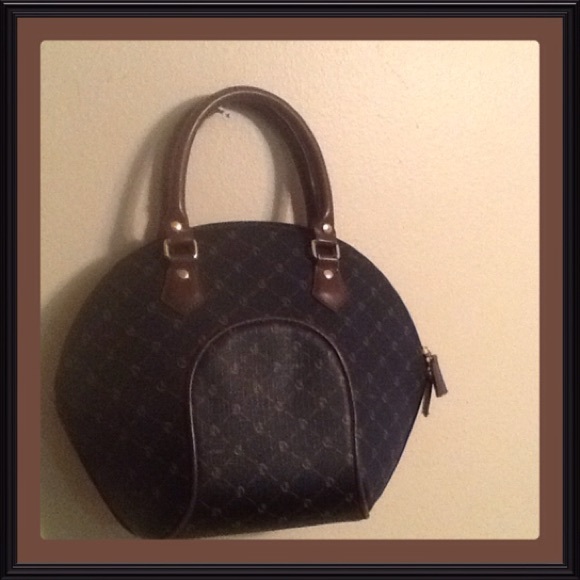 Italy Handbag - Picture 1 of 4