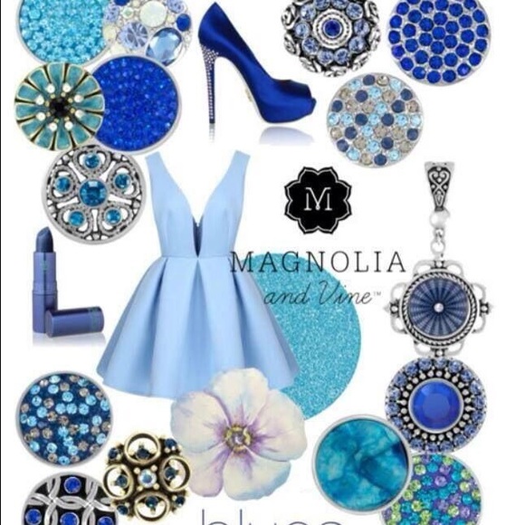 M&V http://www.mymagnoliaandvine.com/3421