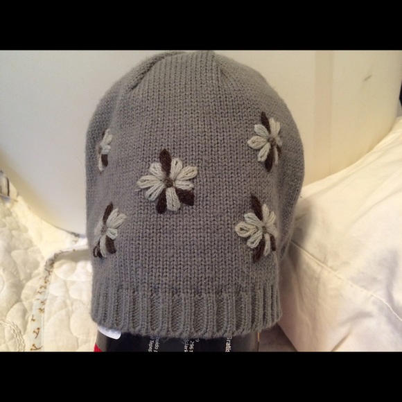 Knit cap - Picture 2 of 3
