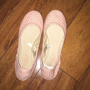 Cute orange and white polka dot flats