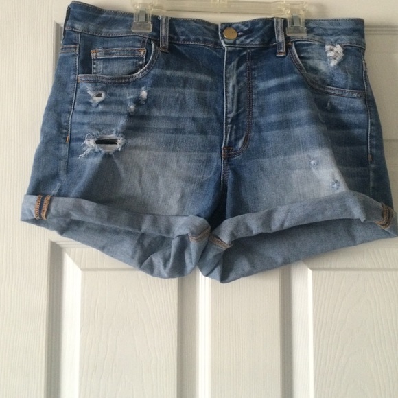 American Eagle Outfitters Pants - American eagle shorts