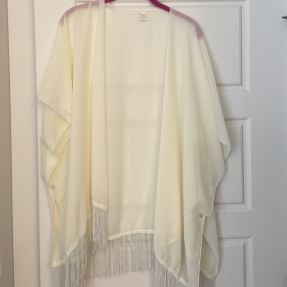 Beautiful white/ cream finge kimono