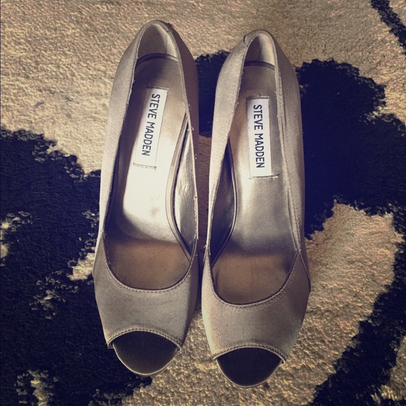 Steve Madden rhinestone pumps