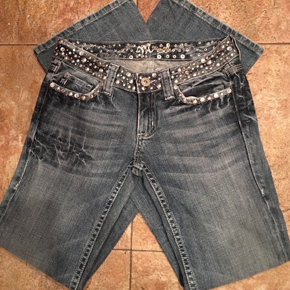 💎 Miss Me rhinestone /silver stud jeans
