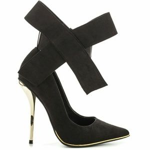 JC Dossier Privileged Black Marnie Pumps 7.5