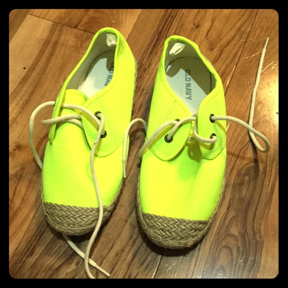 Never worn walking shoes