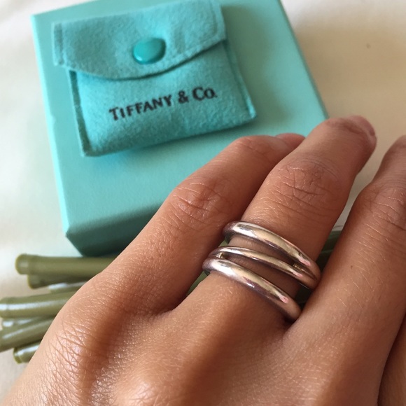 Tiffany & Co. Triple Wave Line Zig Zag Ring - Picture 4 of 4