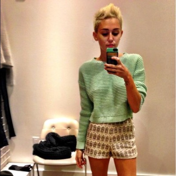 Seen on Celebs! Top Shop Aztec Shorts - Picture 2 of 7