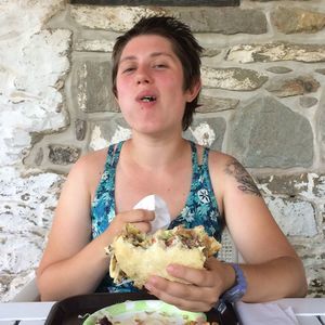 Meet your Posher, Liz