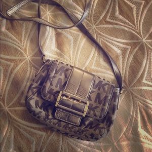 Michael Kors cross shoulder Bag