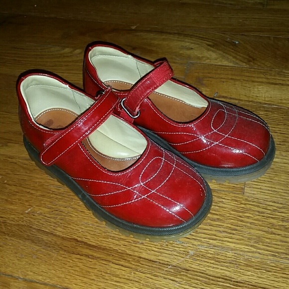 Zecchino d'oro red mary janes