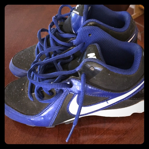 Nike baseball cleats for boy size 1 - 1.5