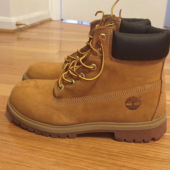 Timberland Boots - Picture 2 of 4
