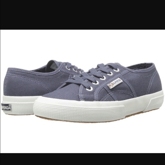 🚨🚨 sold 🚨🚨 Superga blue sneaker