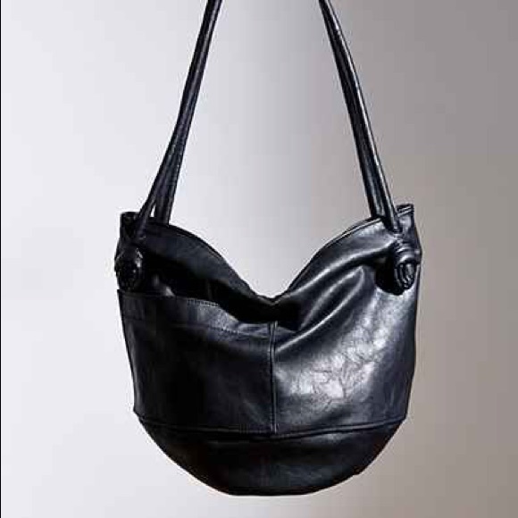 💋ERIN TEMPLETON X UO black hobo leather bag