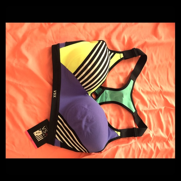 Victors Secret sports bra