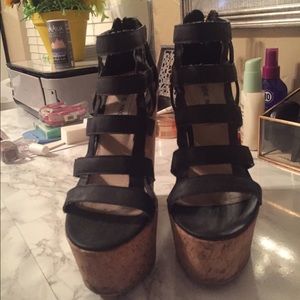 Black Steve Madden strappy cork wedge SZ 6