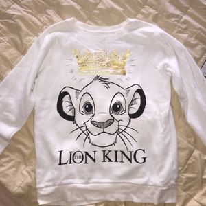 Like new lion king crew neck shirt