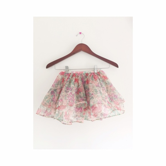 Little girl tutu never worn