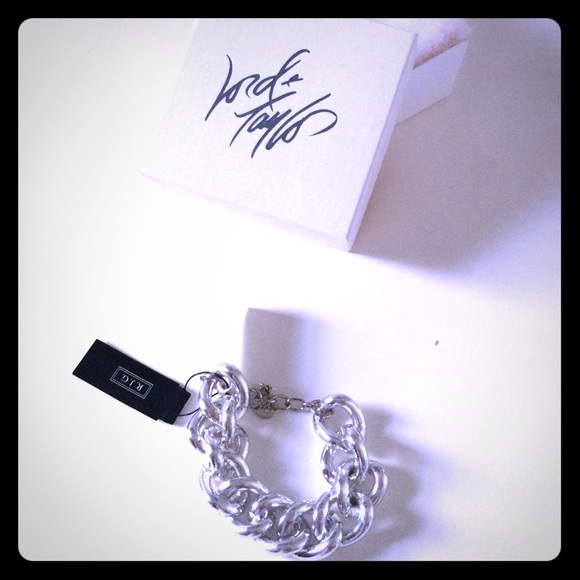 Brand New Silver chain bracelet