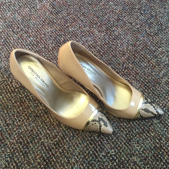 Nude Pumps with gold and snake skin detail