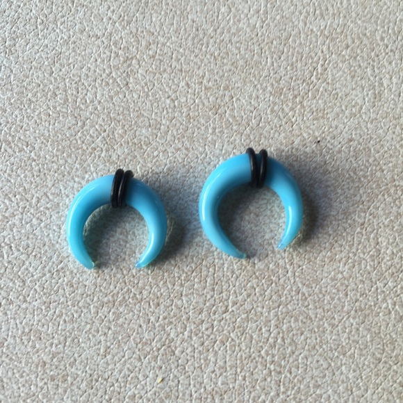 Sky blue glass plugs