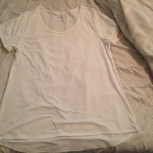 Lularoe classic tees