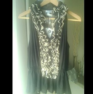 NEW Sleeveless black and tan ruffle front top sz L