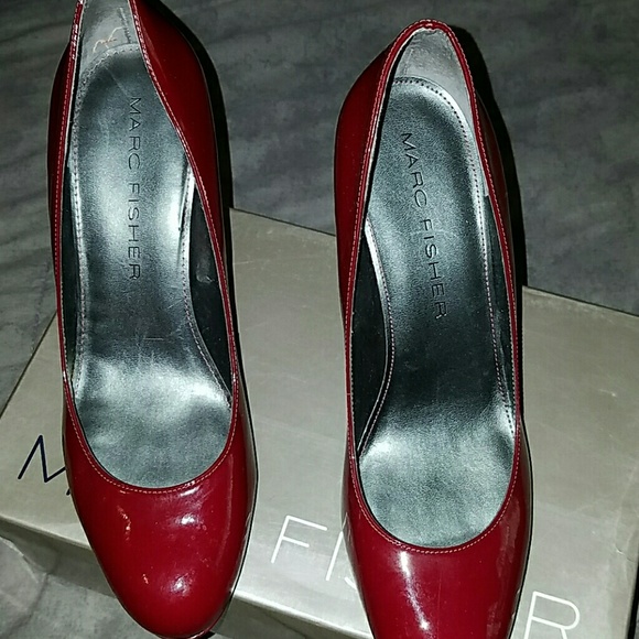 Marc Fisher Dark Red Pump - Picture 3 of 4