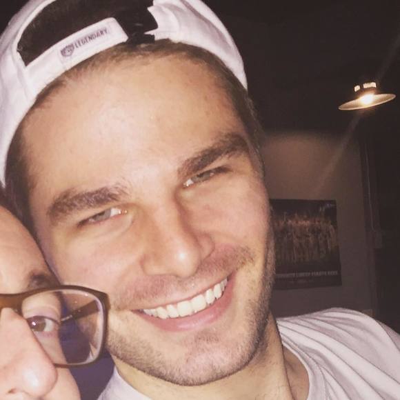 Meet your Posher, Austin - Picture 2 of 2