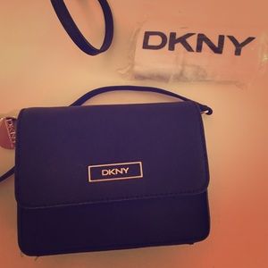 Black DKNY small clutch