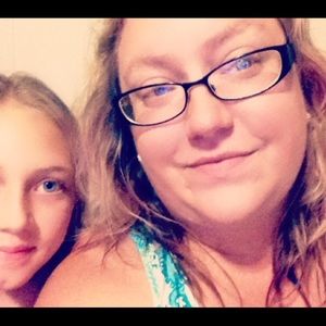 Meet your Posher, Carissa