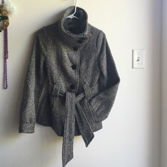 Tweed high collared jacket