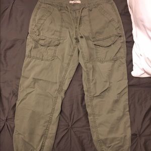 Hollister cargo joggers. Size 7.