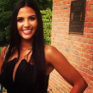 Meet your Posher, Jeane