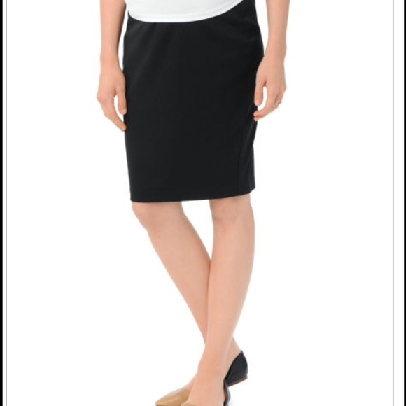 Motherhood Maternity black pencil skirt. Size L.