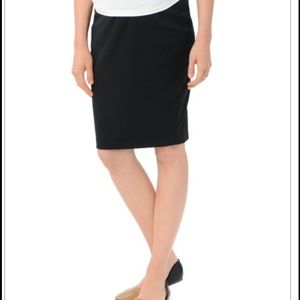 Motherhood Maternity black pencil skirt. Size L.