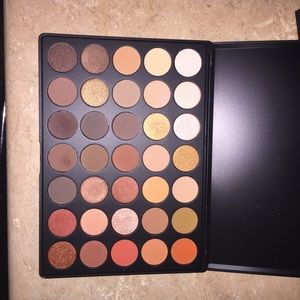 Morphe 35o palette + 3 Morphe brushes