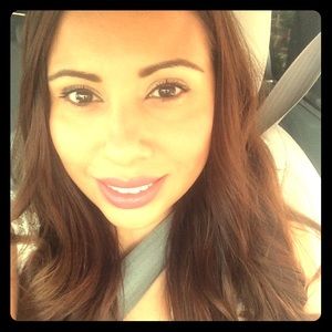 Meet your Posher, Desiree