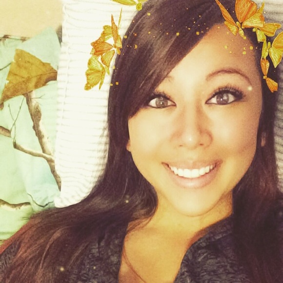 Meet your Posher, Kaelyn