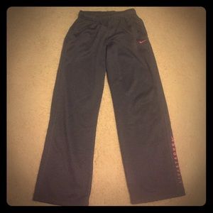 Nike Therma-Fit girls sweatpants