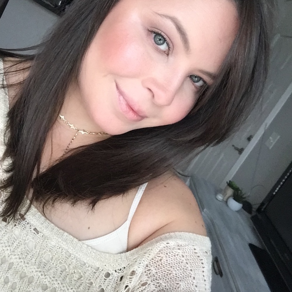 Meet your Posher, Melissa