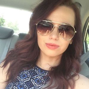 Meet your Posher, Allison