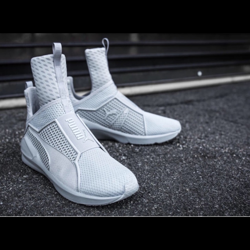 FINAL PRICE!! PUMA FENTY - Picture 2 of 5